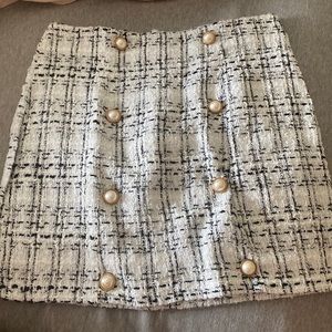 Classy gingham tweed skirt